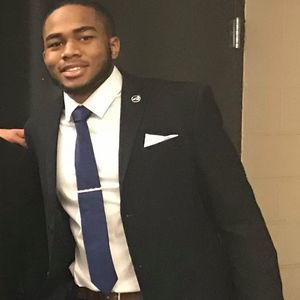 Meet your Posher, Everett